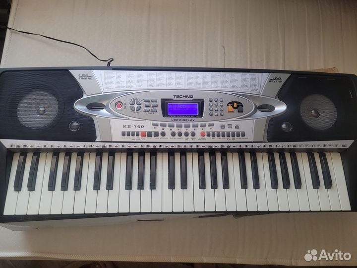 Синтезатор techno кв 760