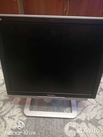 Монитор для компьютера 19 дюймов