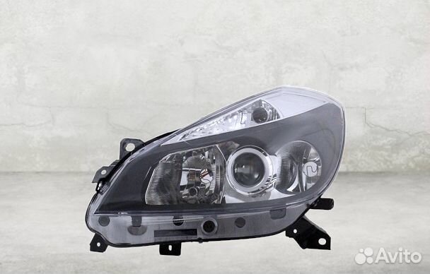Clio Фара левая под корректор линзованная внутри ч