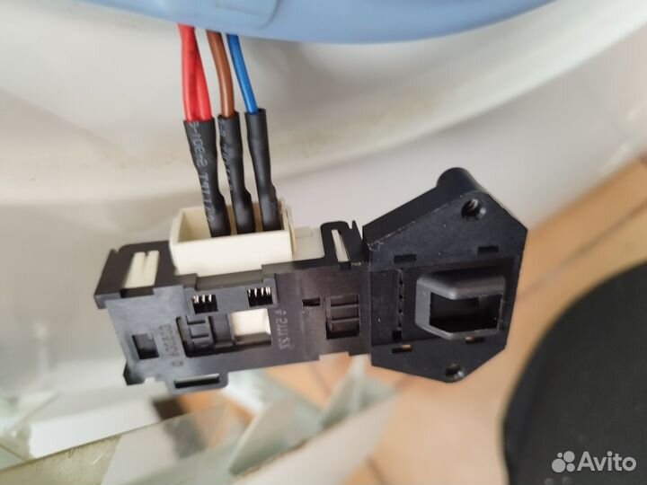 Ремонт стиральных машин Ремонт холодильников