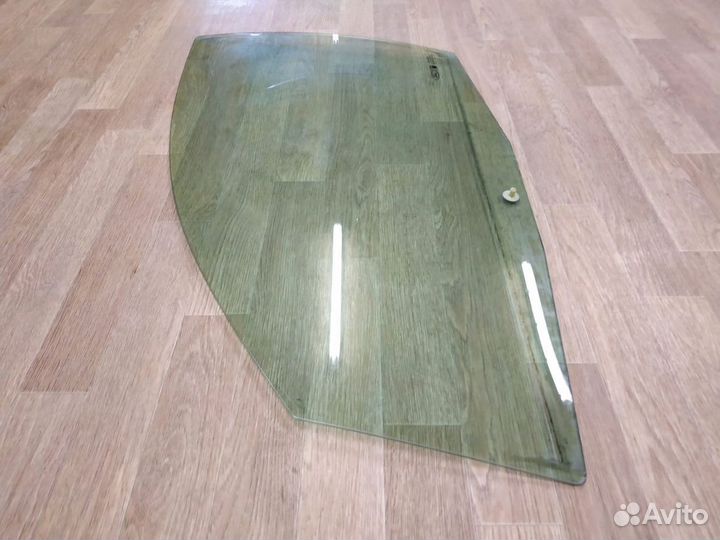 Стекло двери передней левой Ford Fusion 2002-2012