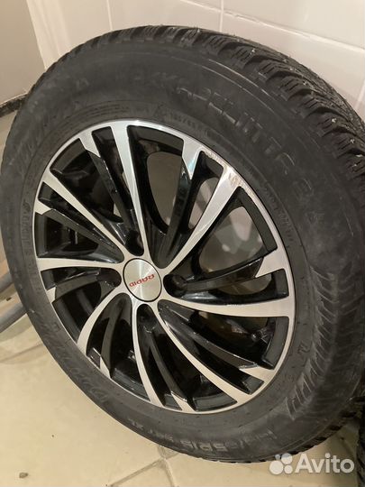 Nokian Tyres Hakkapeliitta 8 185/65 R15 92T