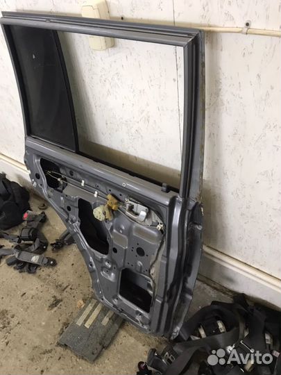 Дверь задняя левая Mitsubishi Pajero II