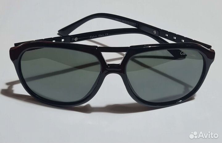 Солнцезащитные очки Calvin Klein
