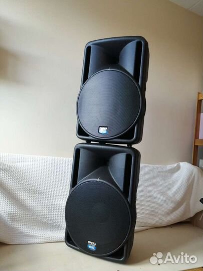 Комплект профессиональной музыкальной аппаратуры