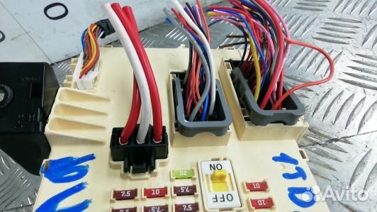 Блок комфорта hyundai I40 (1TD25M301)