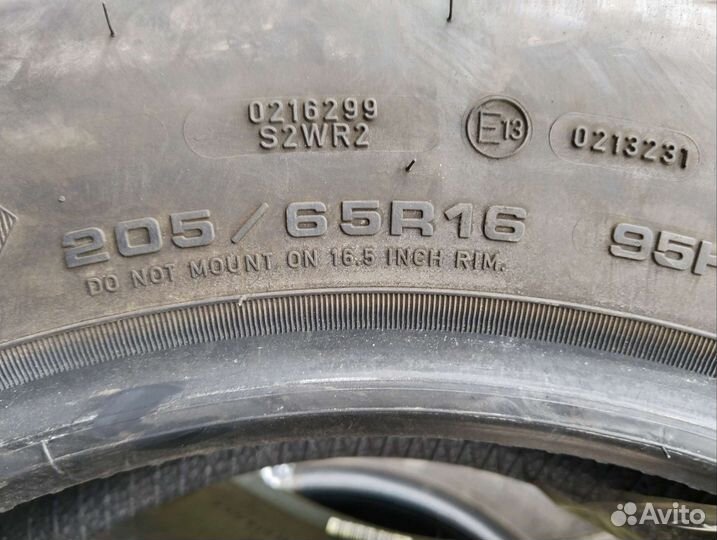 Goodyear UltraGrip 8 Performance 205/65 R16 95H
