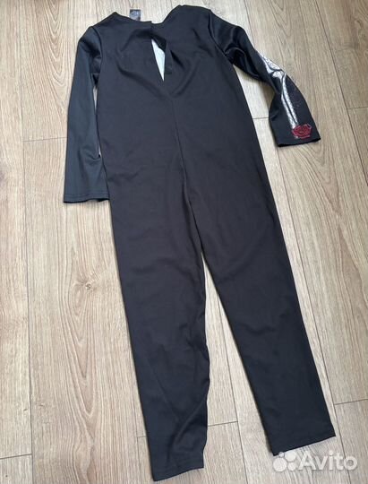 Комбинезон на хэллоуин скелет б/у