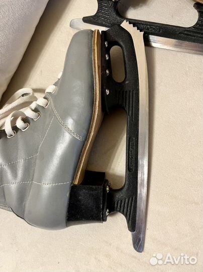 Коньки фигурные с чехлами Nordway