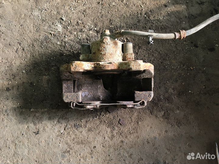 Opel astra h Суппорт