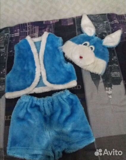 Новогодние костюмы зайчик и барашек