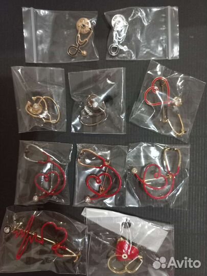 Значки и броши медикам