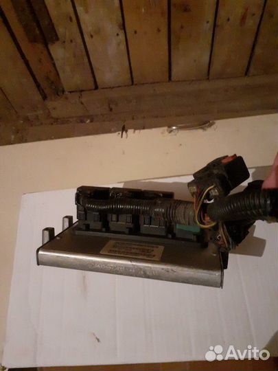 Бортовой компьютер для волги двигатель крайслер