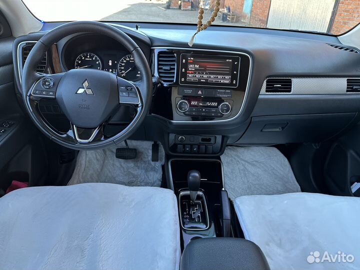 Mitsubishi Outlander 2.0 CVT, 2018, 54 300 км