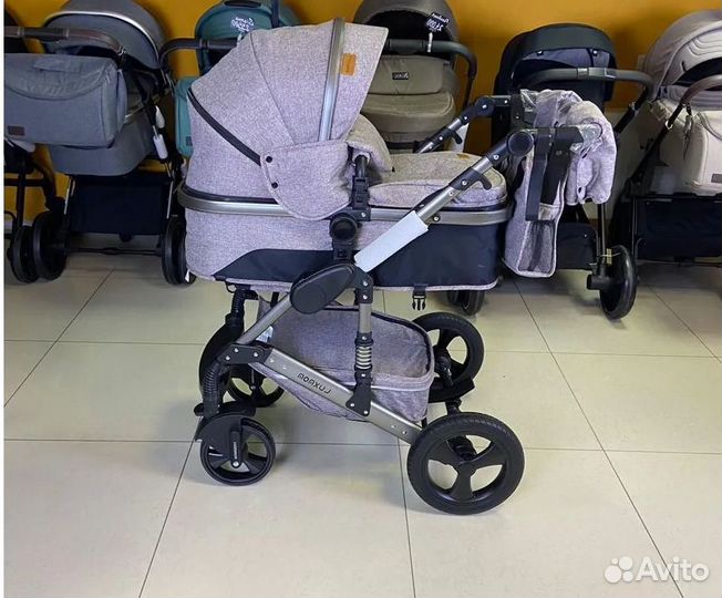 Коляска прогулочная