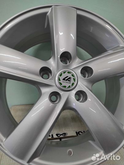 Новые Top driver r16/5*114.3/et 45/dia 67.1