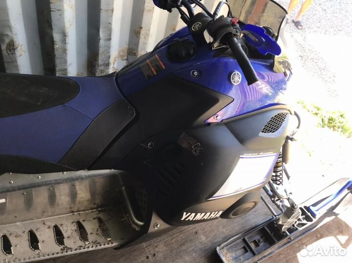 Снегоход Yamaha nitro