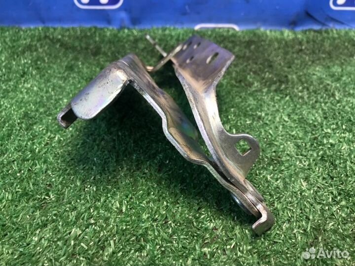 Петля капота правая Ssang Yong Actyon New/Korando