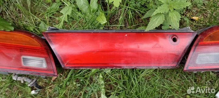 Задние габариты на Тайоту vista