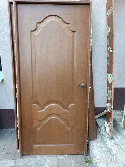 Двери межкомнатные с коробкой