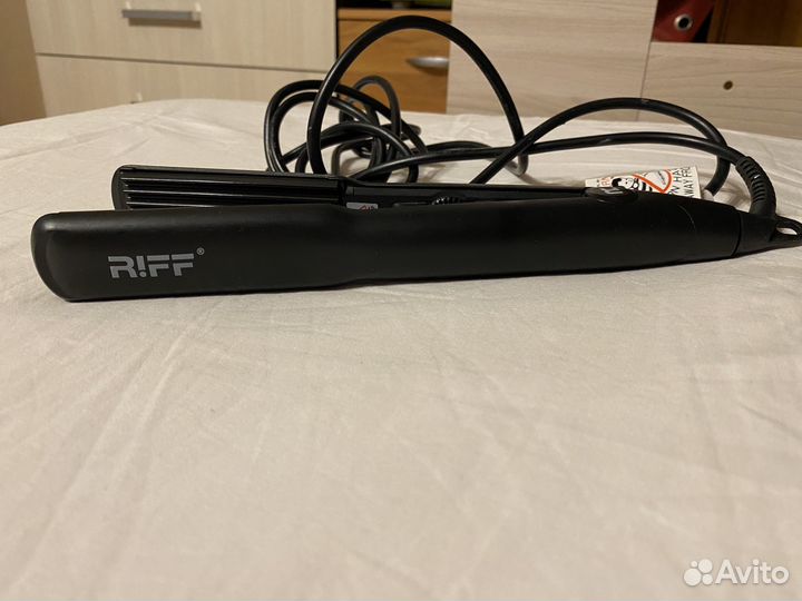 Утюжок для волос с насадкой гофре