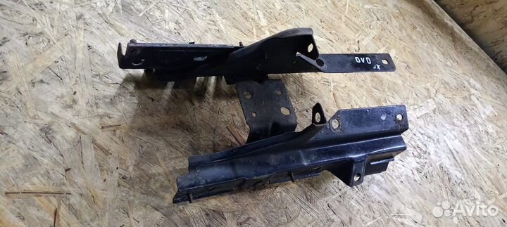 Подставка под аккумулятор Jaguar X-type