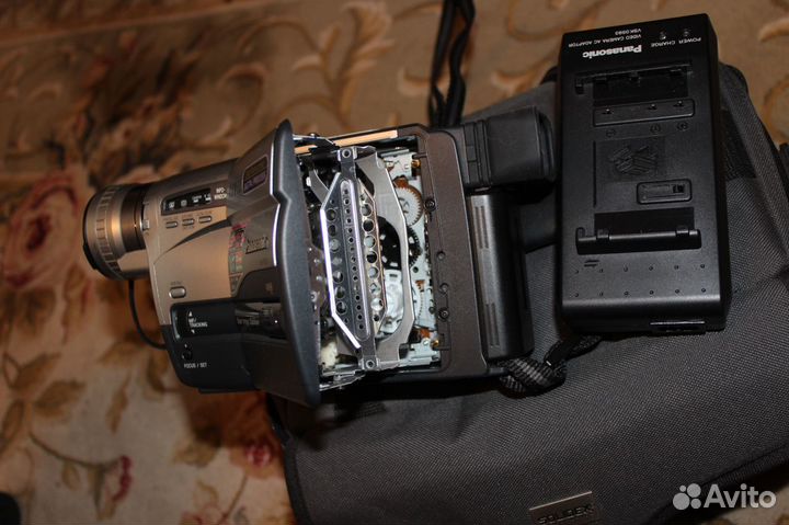 Видеокамера panasonic RZ9