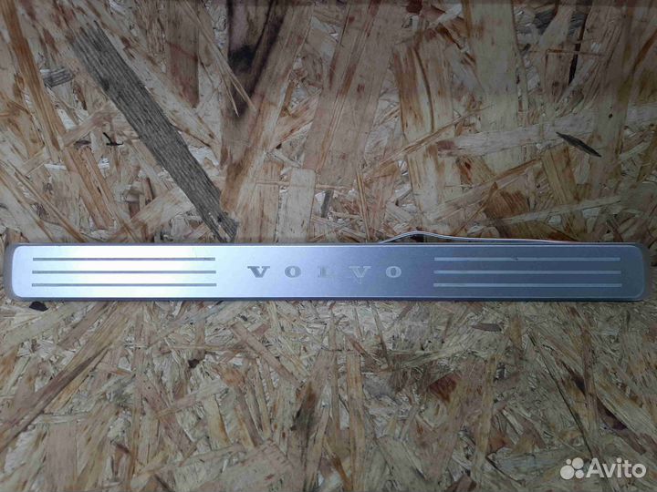 Накладка на порог Volvo II (2014—2019) 31463533