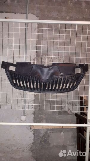 Решётка на Skoda Fabia 2