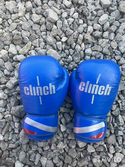 Боксерские перчатки 10 oz clinch