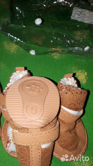 Обувь,аммуниция для собачек