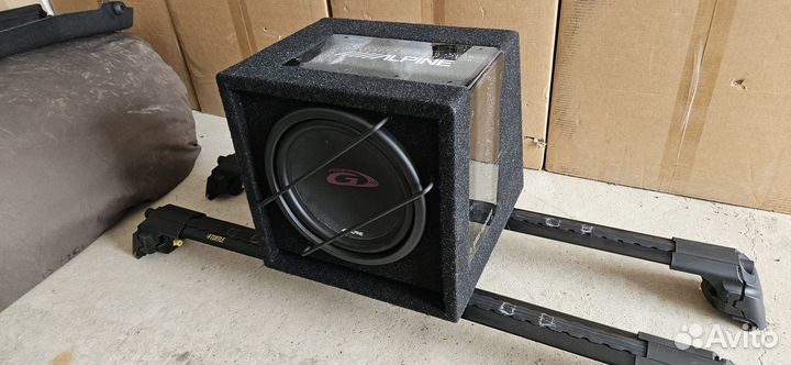 Сабвуфер Alpine