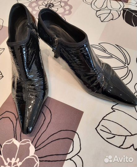 Ботильоны, сапоги Prada