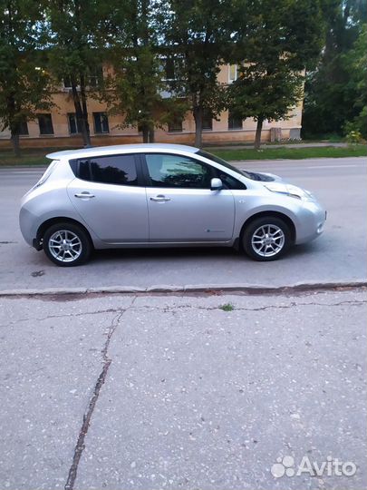 Nissan Leaf AT, 2013, 205 000 км