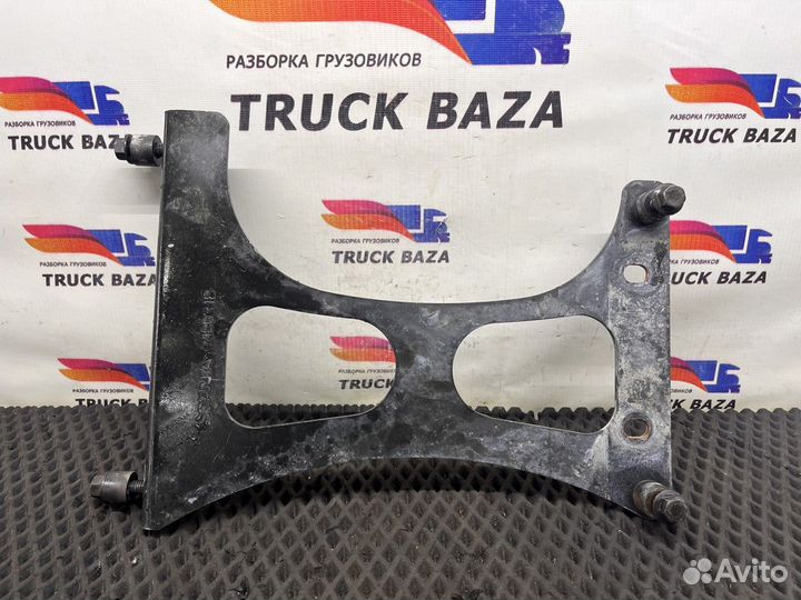 2480318 Кронштейн воздухозаборника Scania 6-series