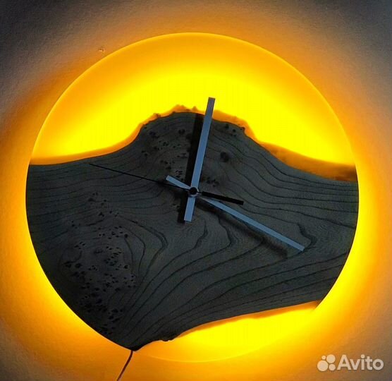 Часы ручной работы