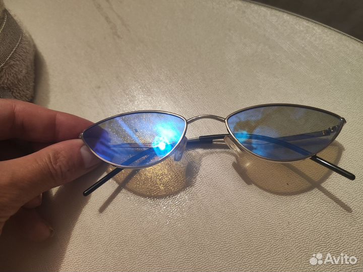 Солнцезащитные очки