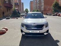 Kia Seltos 1.6 AT, 2021, 9 000 км, с пробегом, цена 2 800 000 руб.