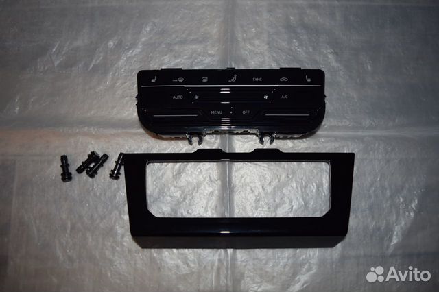 Новый сенсорный блок климата Passat B8 Пассат Б8