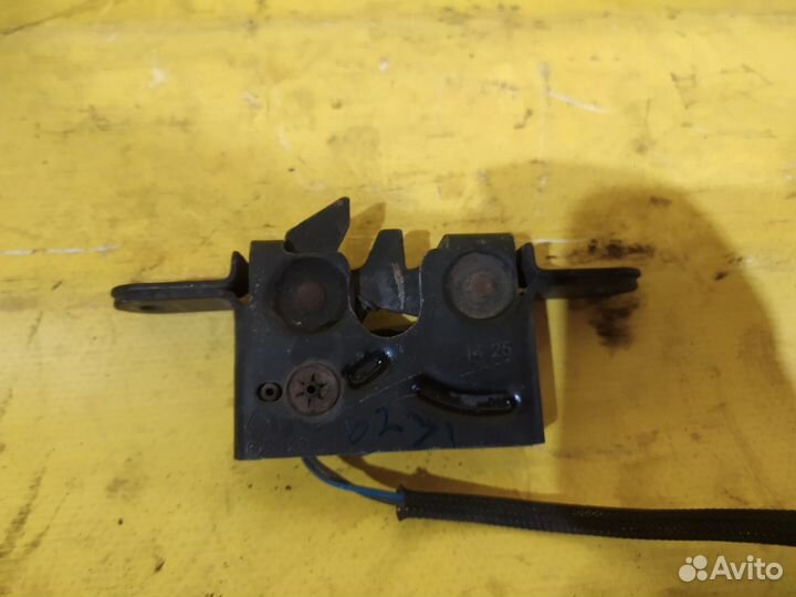 Замок капота Renault Fluence 2010-2017 Рено флюенс