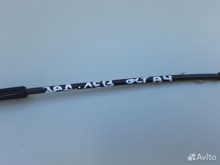 Трос открывания задней двери Skoda Octavia A4