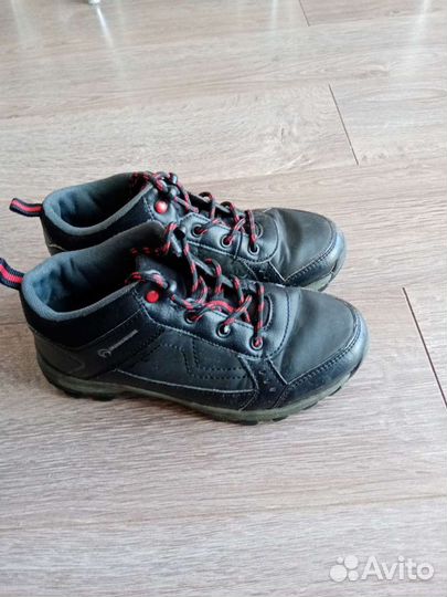 Полу ботинки на мальчика 33 размер