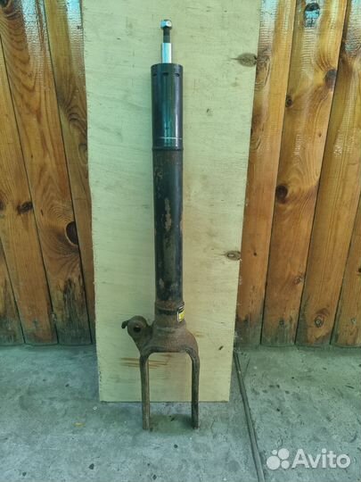 Стойки амортизаторов Mercedes GL/ML