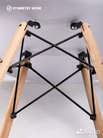 Стул белый в стиле eames DSW
