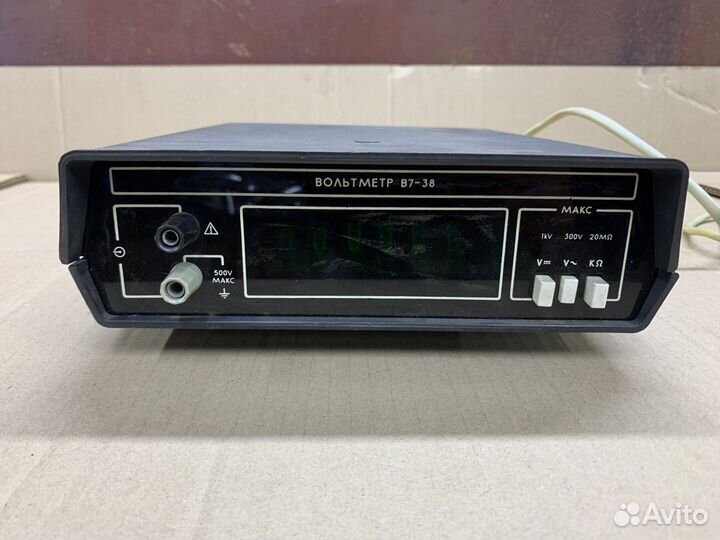 Вольтметр В7-38
