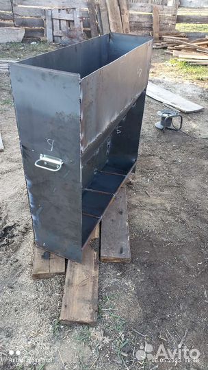 Бункерная кормушка для свиней