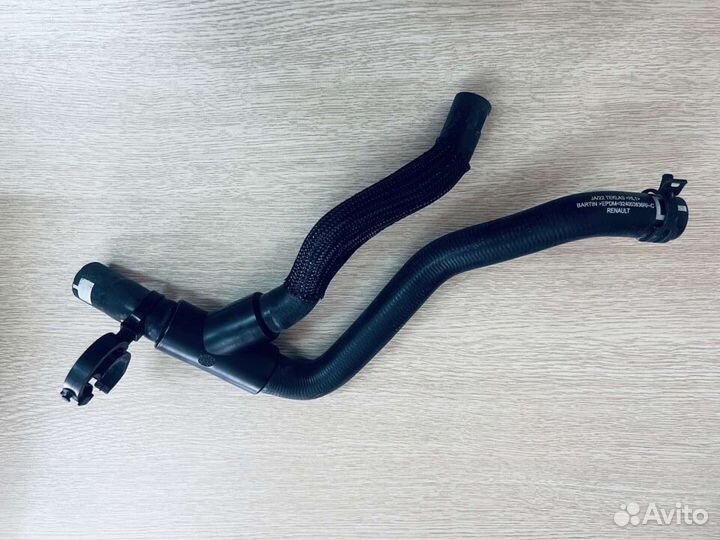 Патрубок системы охлаждения Renault Duster-836R