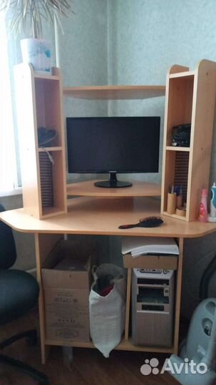 Компьютерный стол