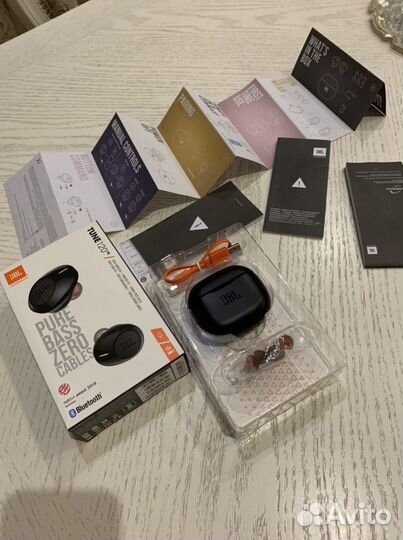 Наушники JBL