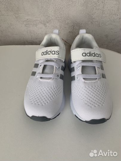 Кроссовки adidas детские 29 размер